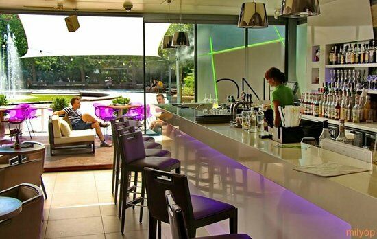 Cafe One Cukraszda es Kavezo