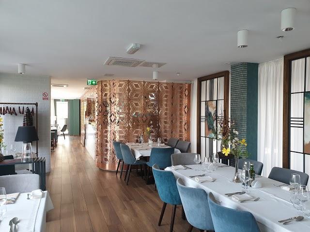 The White Lily Restaurant