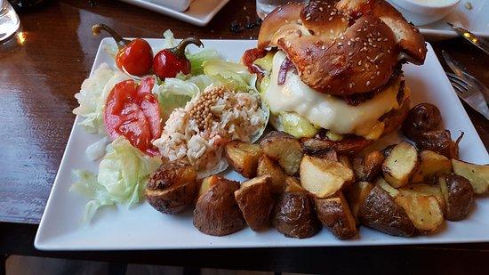 Mores Barkonyha