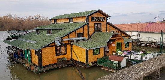 Jakovljevic Taverna