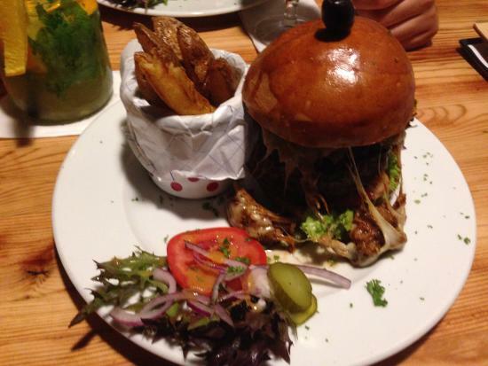 Cirmi Gastropub